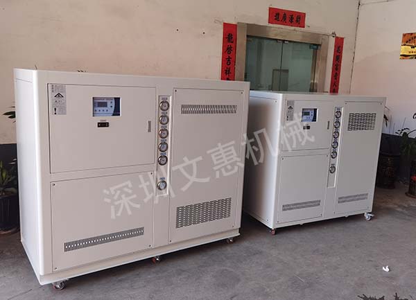 光纤激光冷水机应用多长时间必须清洗？怎么清洗